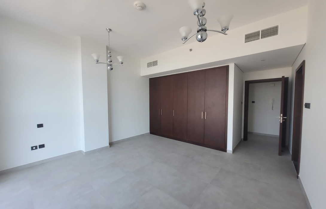 SEE VIEW 2BR HIGH FLOOR IN BRAND NEW BUILDING IN JUMEIRAH GARDEN CITY SEE VIEW 2BR HIGH FLOOR IN BRAND NEW BUILDING IN JUMEIRAH GARDEN CITY