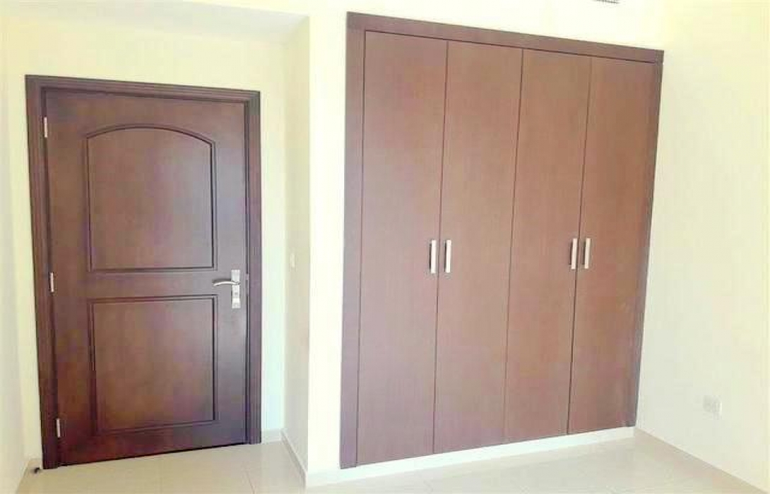 spacious 2 bedroom unit in lulu building al barsha for rent